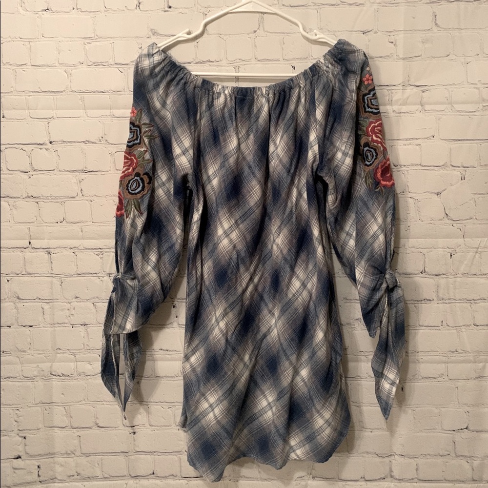 NWOT Avani Del Amour Tunic Top Sz L Palid